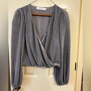 Grey and silver wrap top. ASTR size S NWT, broken button but can easily be fixed
